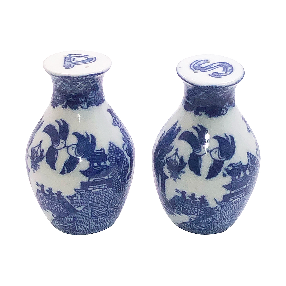 Vase Shaped Blue Willow Salt and Pepper Shakers, 2-5/8H