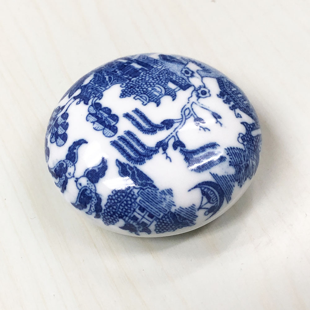 Blue Willow Paperweight, 2-3/8D