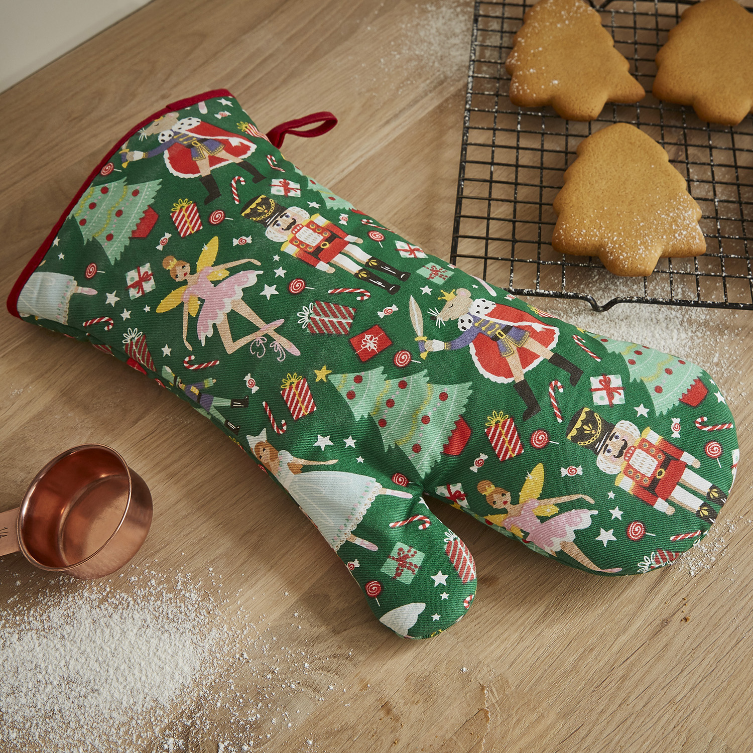 Oven Mitt Nutcracker, photo-1